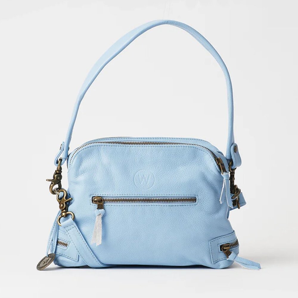 NWOT Wanderers Travel Co Leather Manhattan Crossbody